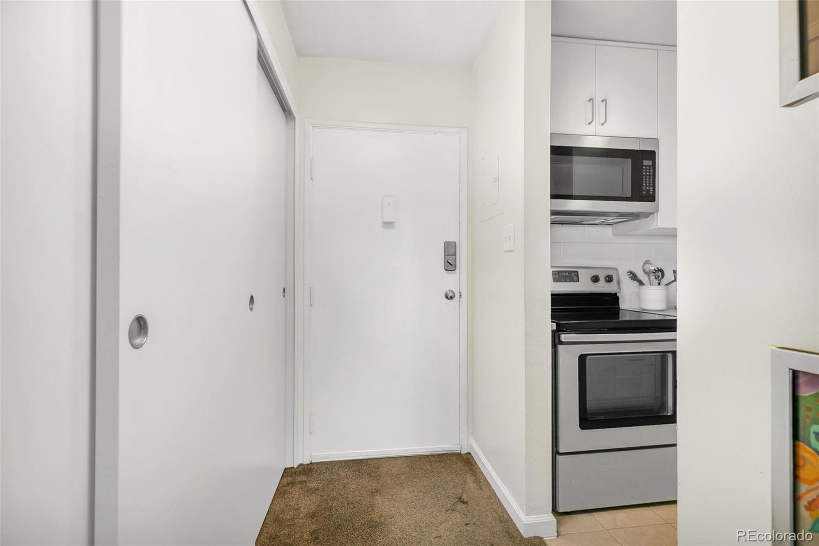 2281 S Vaughn Way Unit: 318A