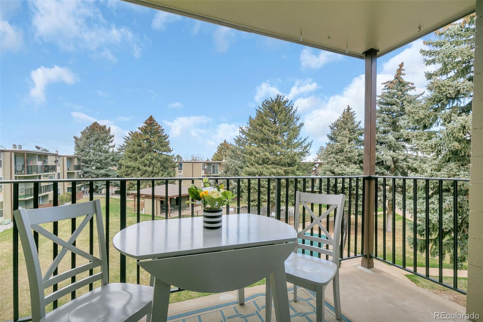2281 S Vaughn Way Unit: 318A