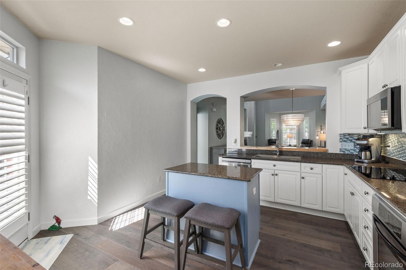 8318 Devinney Court