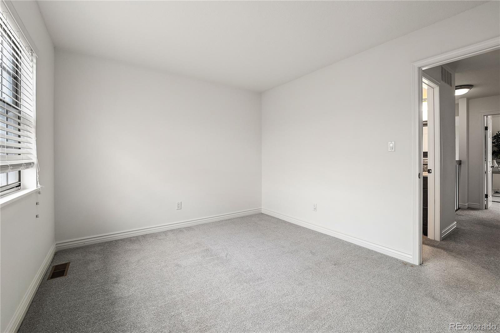 7925 W Layton Avenue Unit: 404