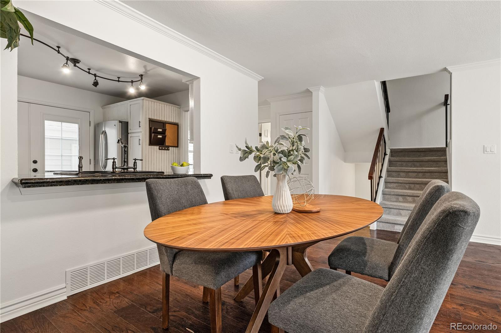 7925 W Layton Avenue Unit: 404