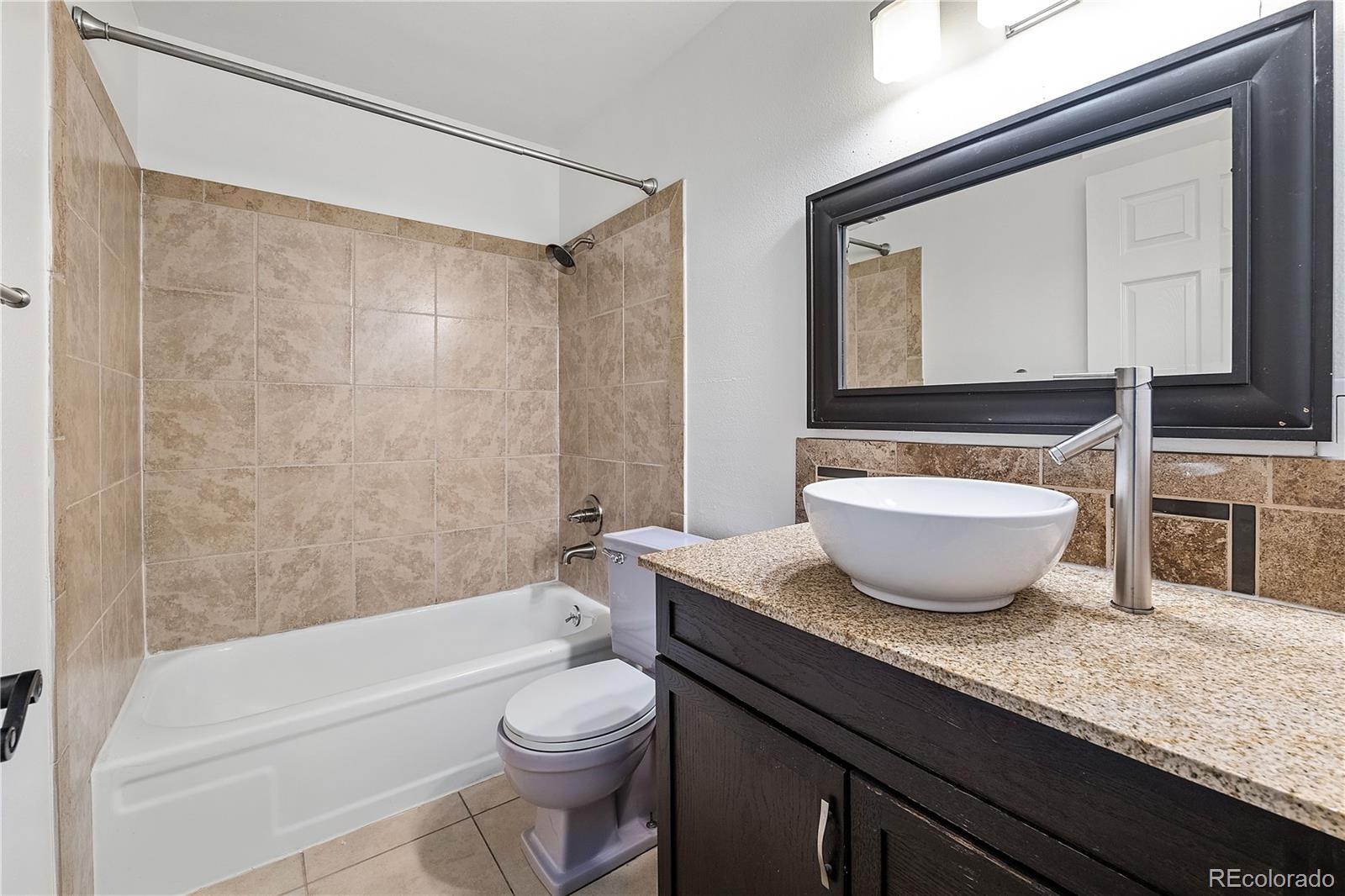 7925 W Layton Avenue Unit: 404