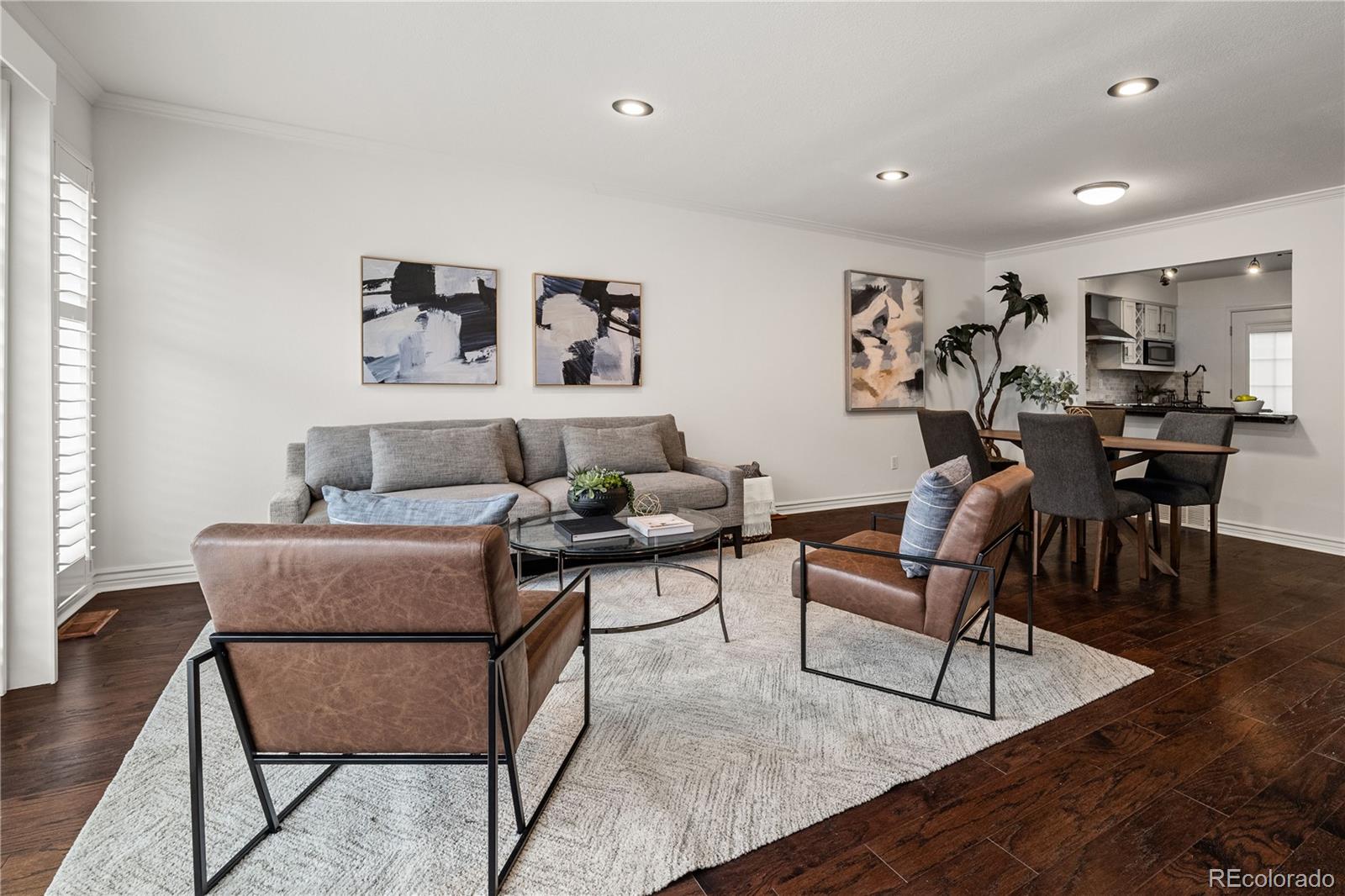 7925 W Layton Avenue Unit: 404