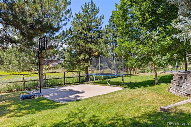 6641 Hillside Way