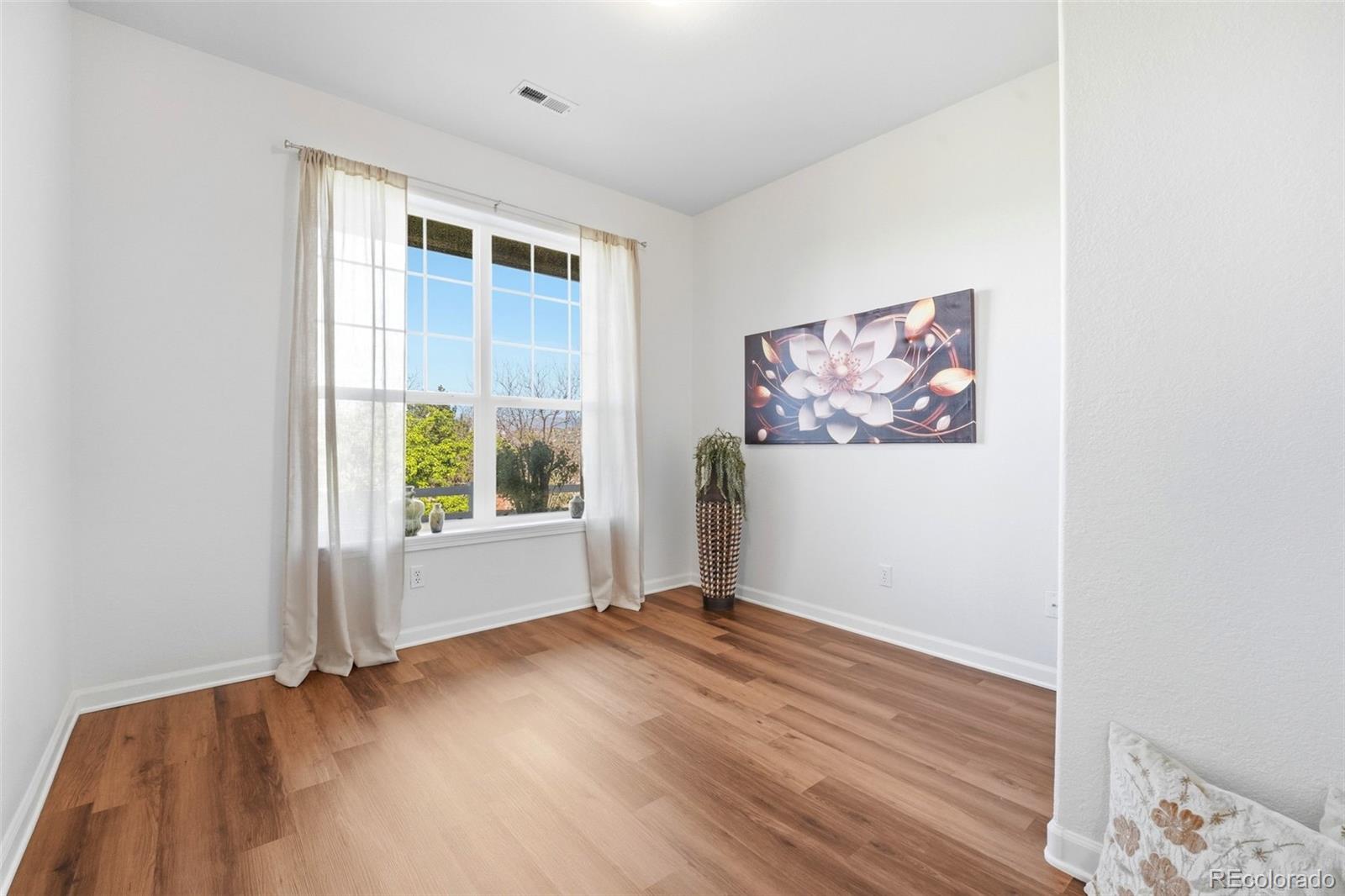4362 Alder Springs View