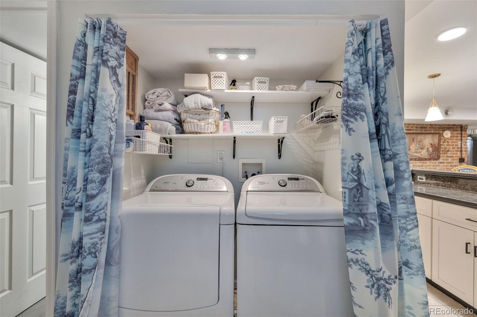 1210 E Colfax Avenue Unit: 101