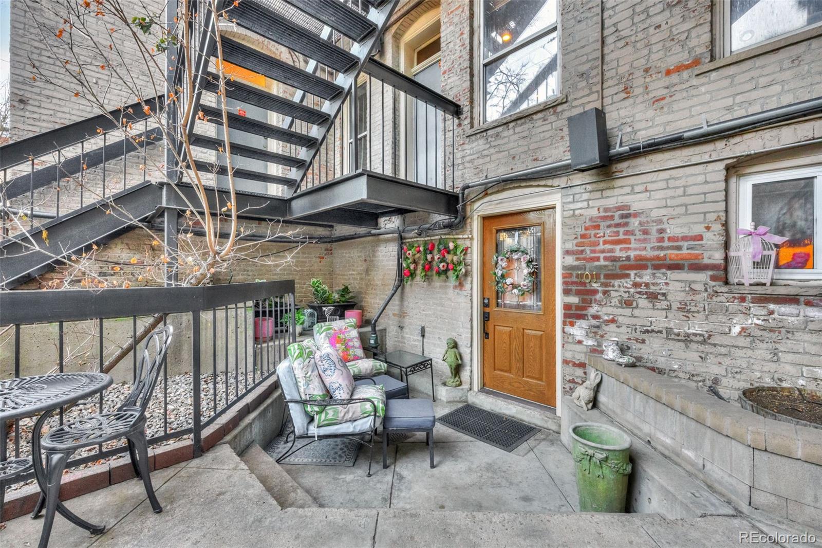 1210 E Colfax Avenue Unit: 101