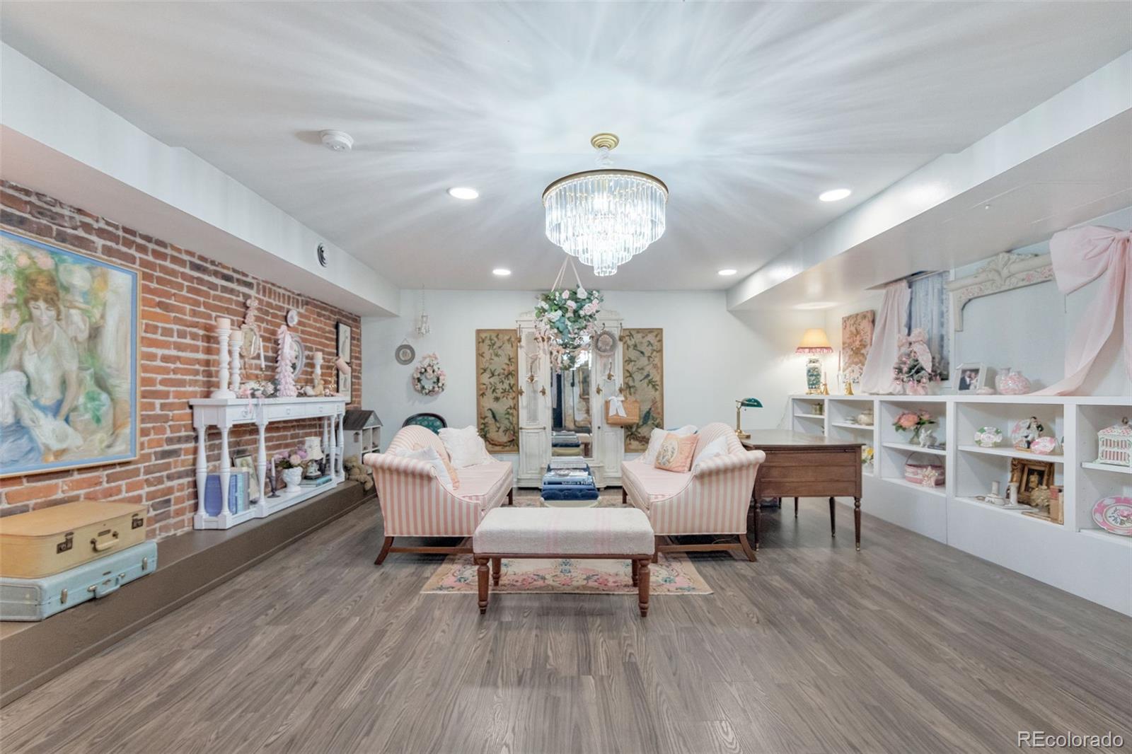 1210 E Colfax Avenue Unit: 101