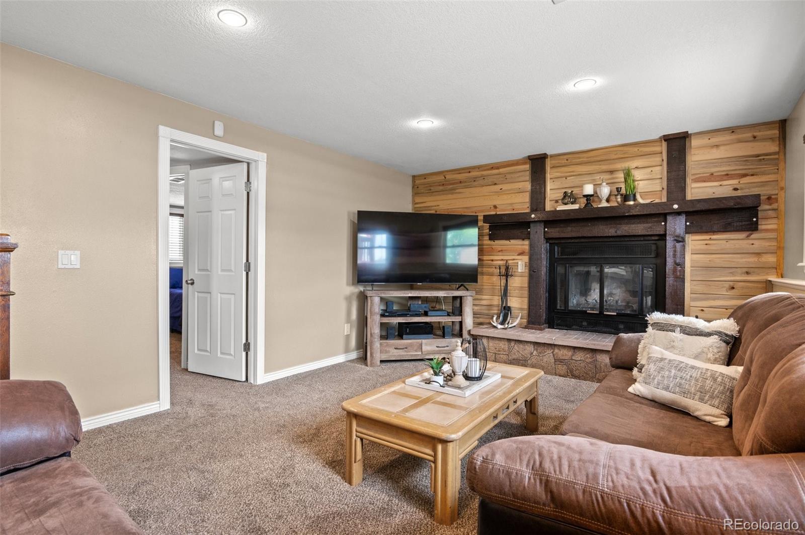 1692 Halifax Way