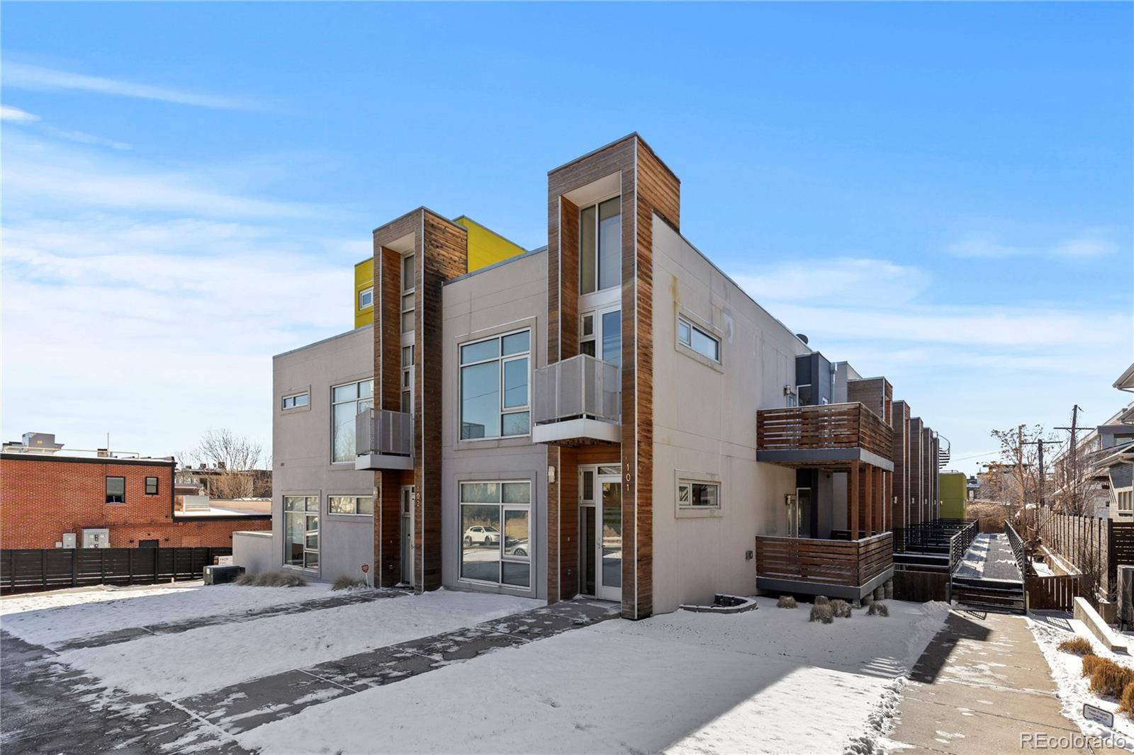 1822 W 33rd Avenue Unit: 103