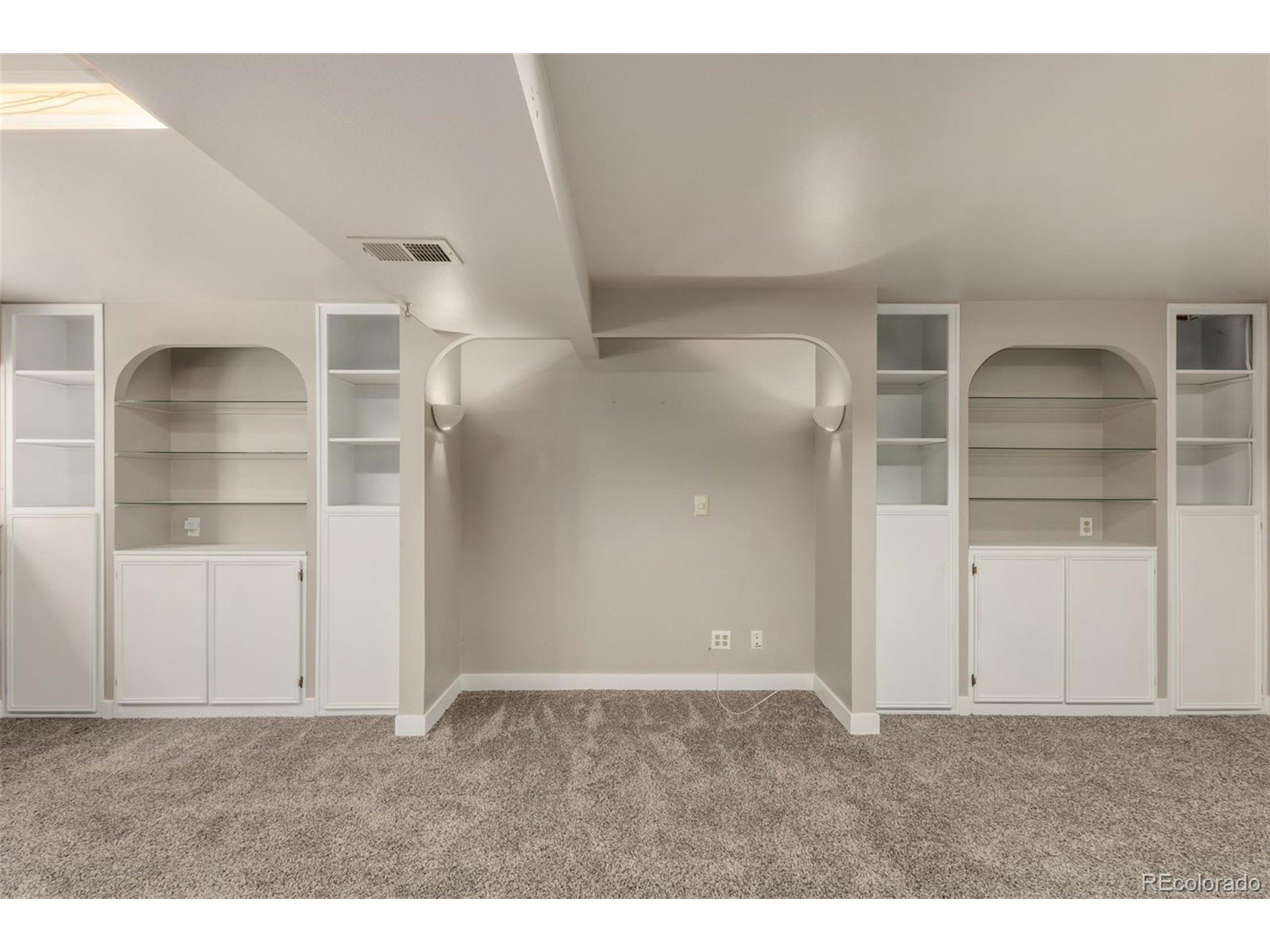 7484 W 73rd Pl