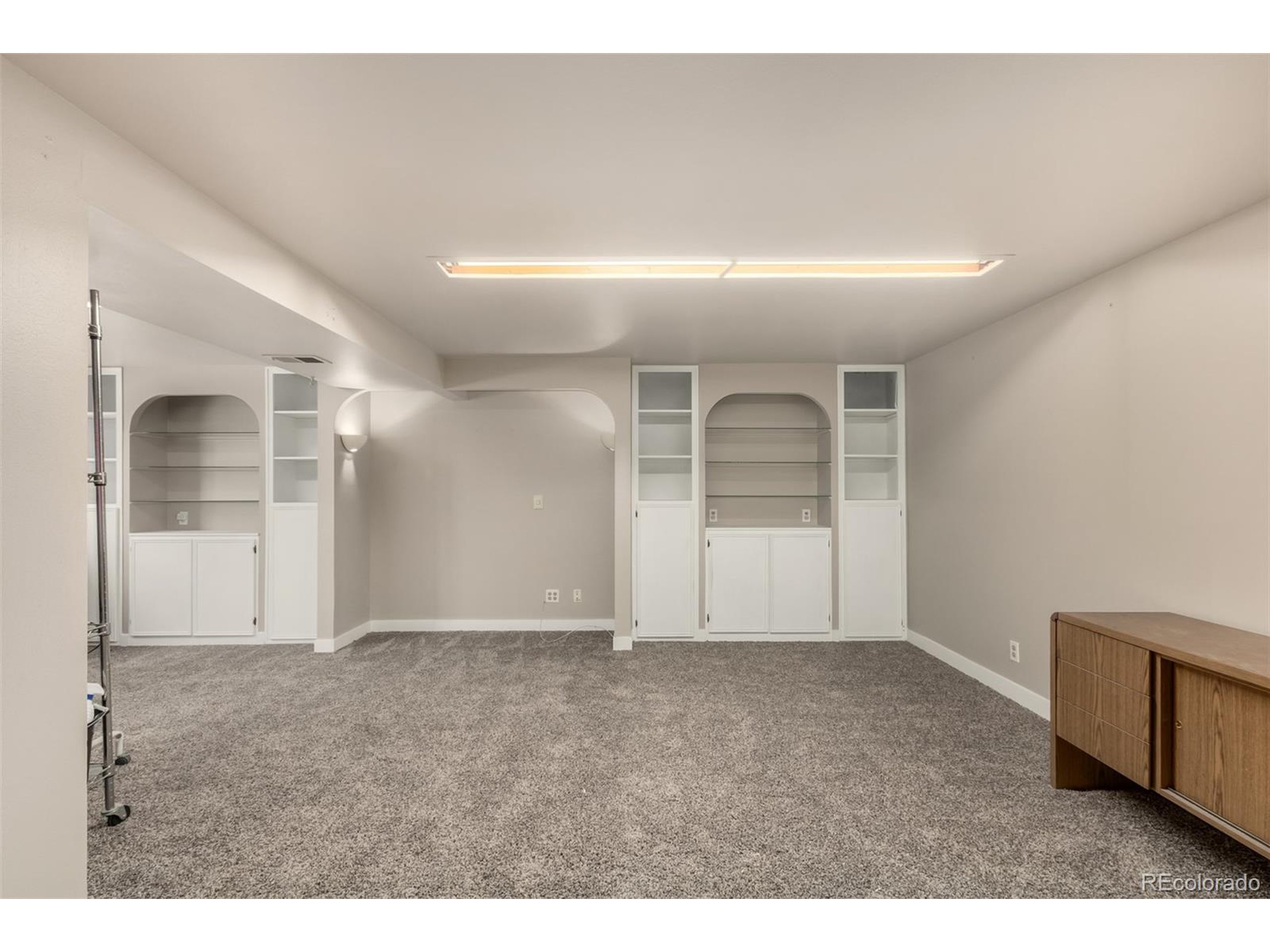 7484 W 73rd Pl