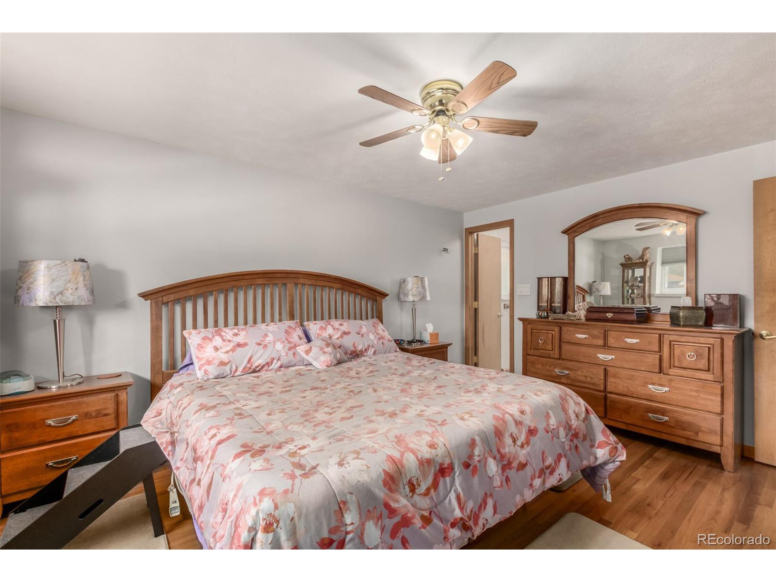 7484 W 73rd Pl