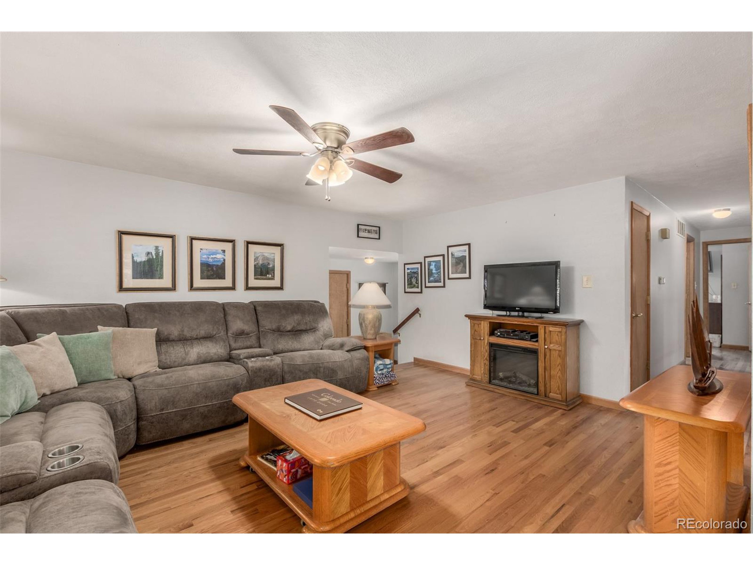 7484 W 73rd Pl