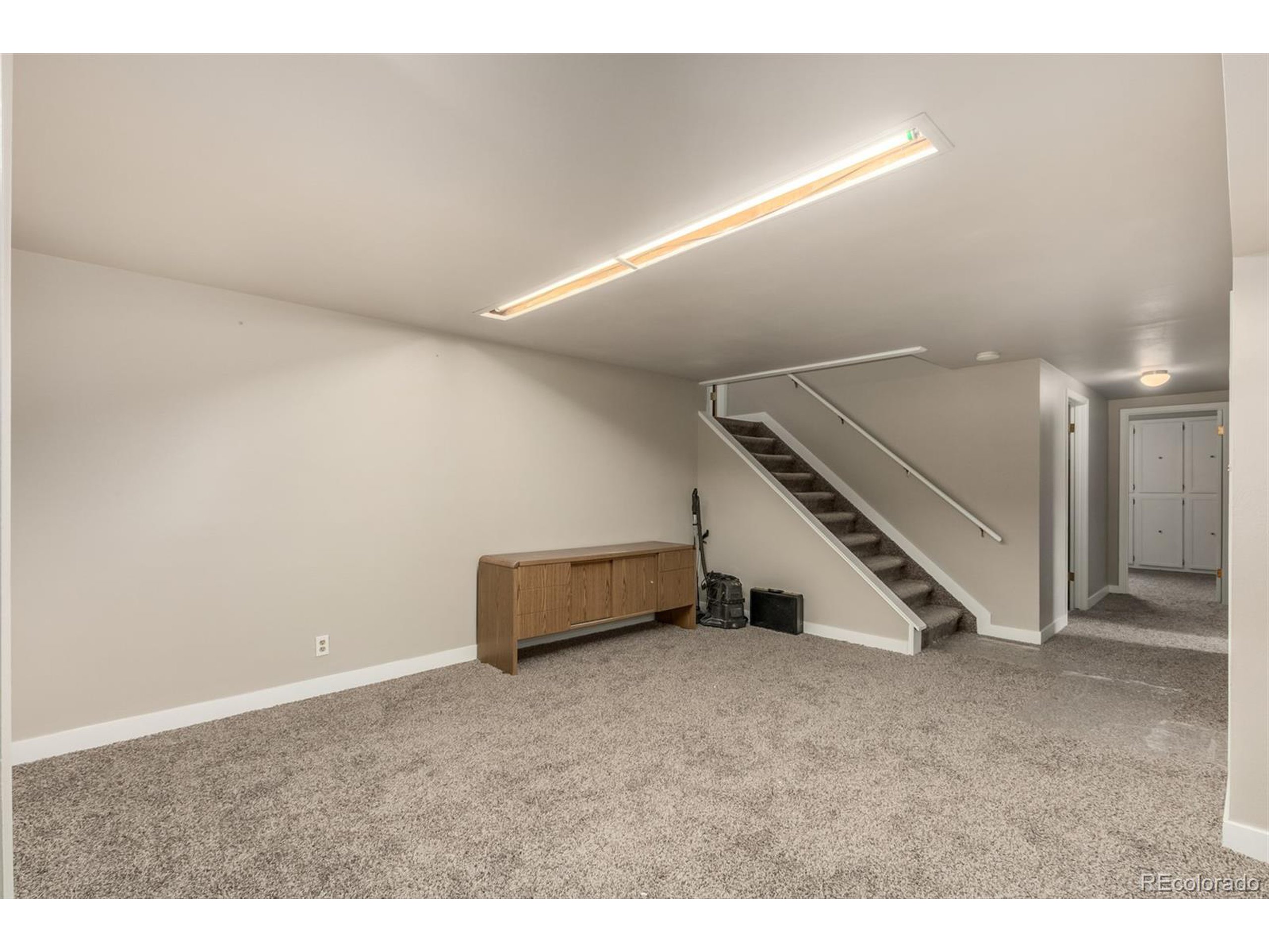 7484 W 73rd Pl