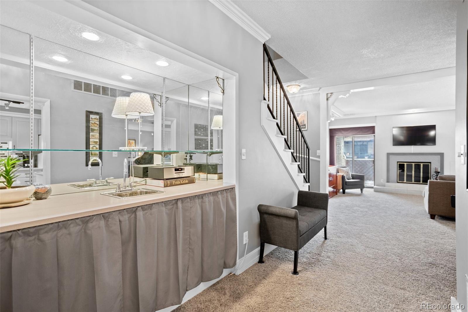 7201 E Quincy Avenue Unit: 102