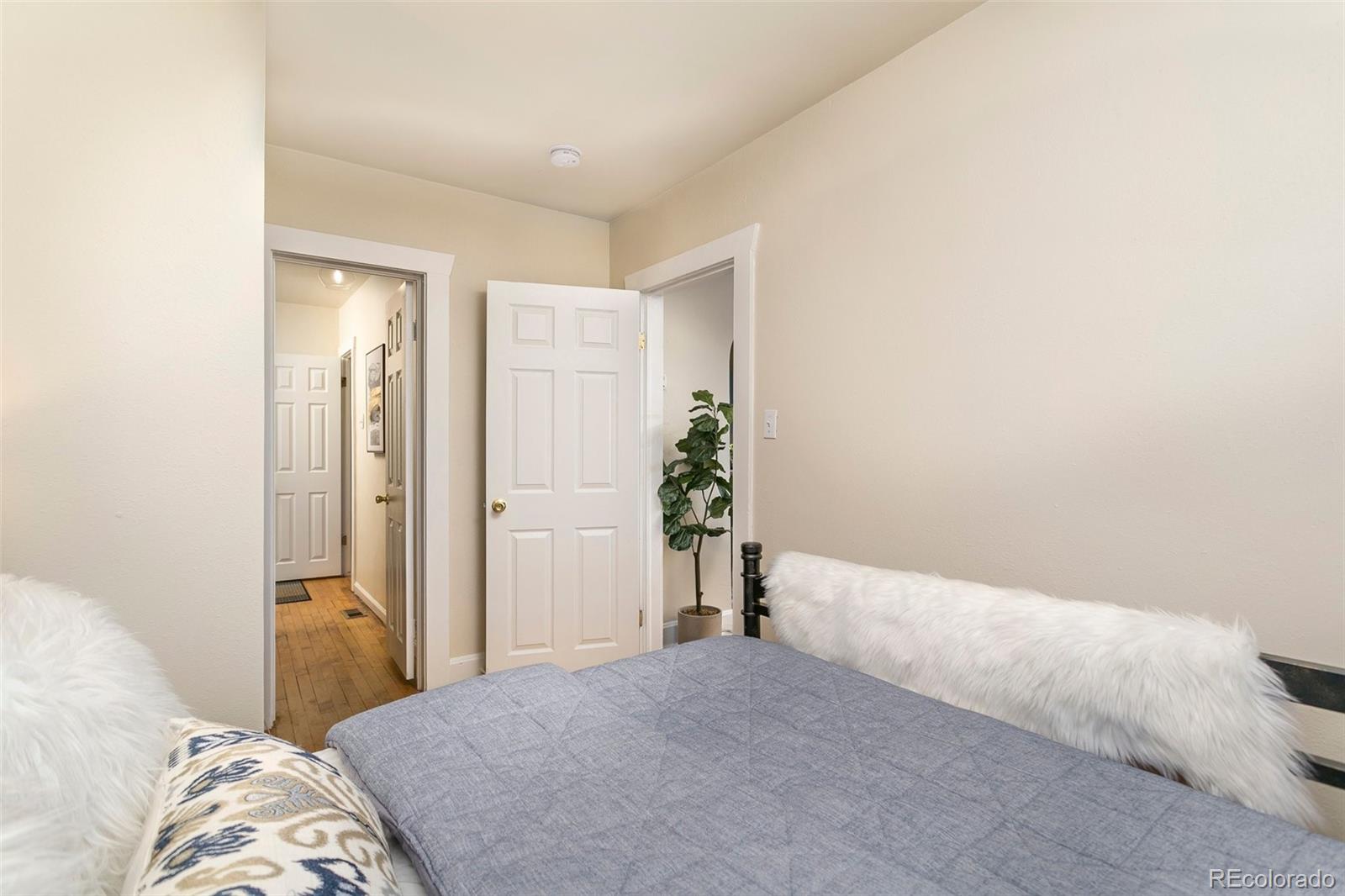 4748 Leaf Court