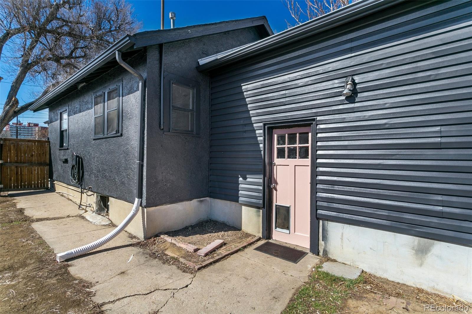 4748 Leaf Court
