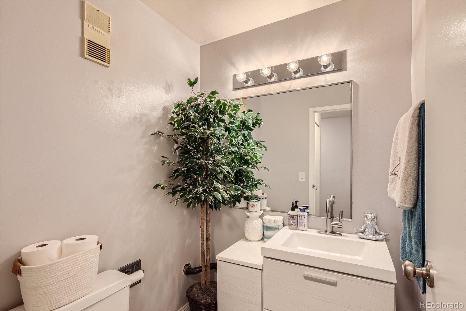 1625 Larimer Street Unit: 1108