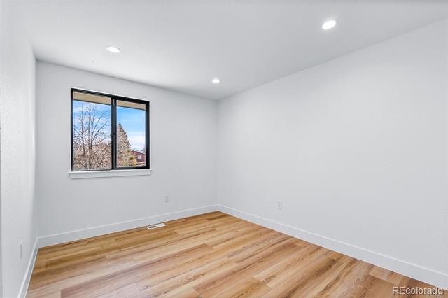 8243 Everett Way
