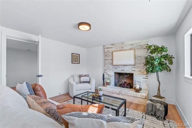 8243 Everett Way