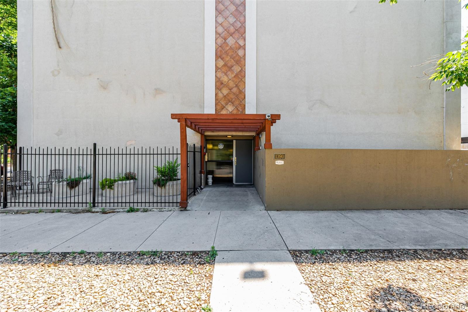 1390 N Emerson Street Unit: 101