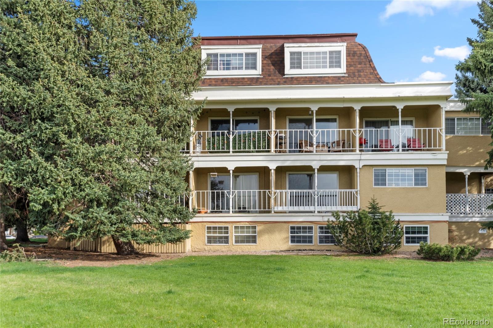 19636 Victorian Drive Unit: B14