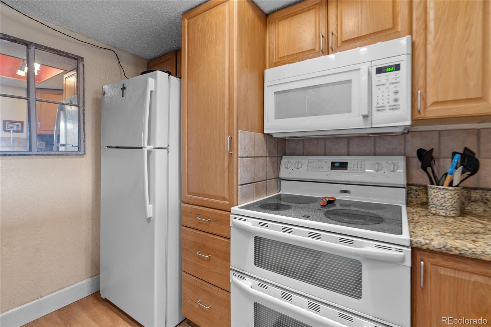 19636 Victorian Drive Unit: B14