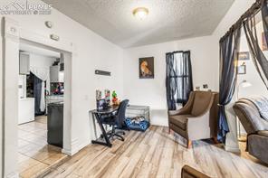 609 W 8th Street 611