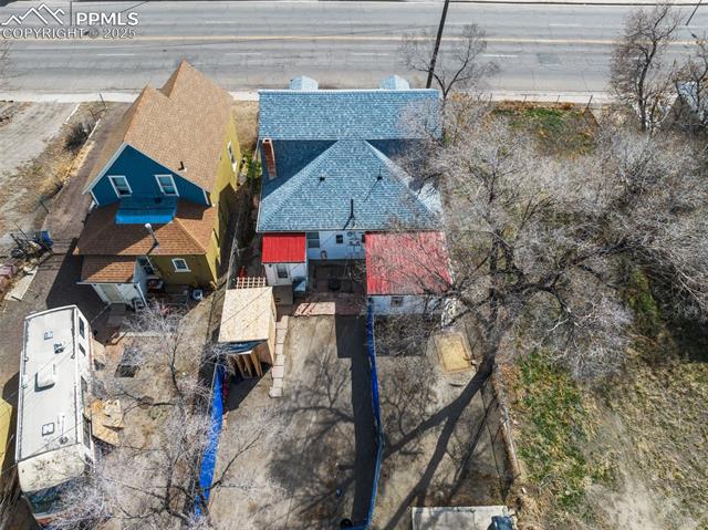 609 W 8th Street 611