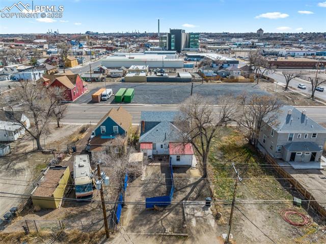 609 W 8th Street 611