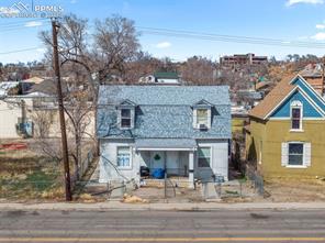 609 W 8th Street 611