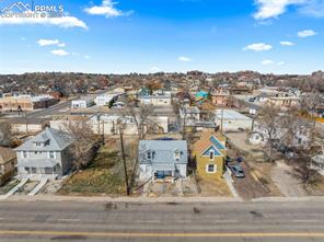 609 W 8th Street 611