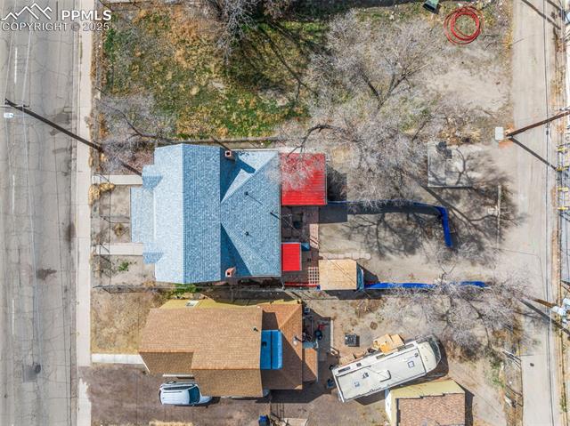 609 W 8th Street 611