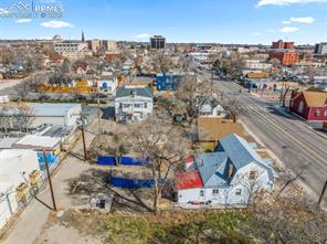 609 W 8th Street 611