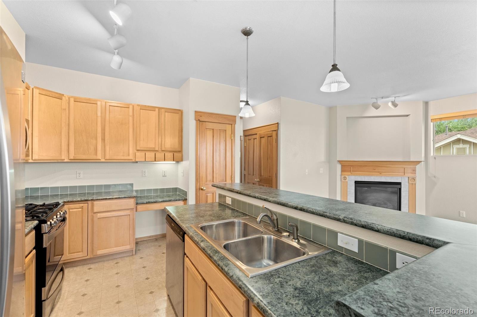 1633 Ames Court