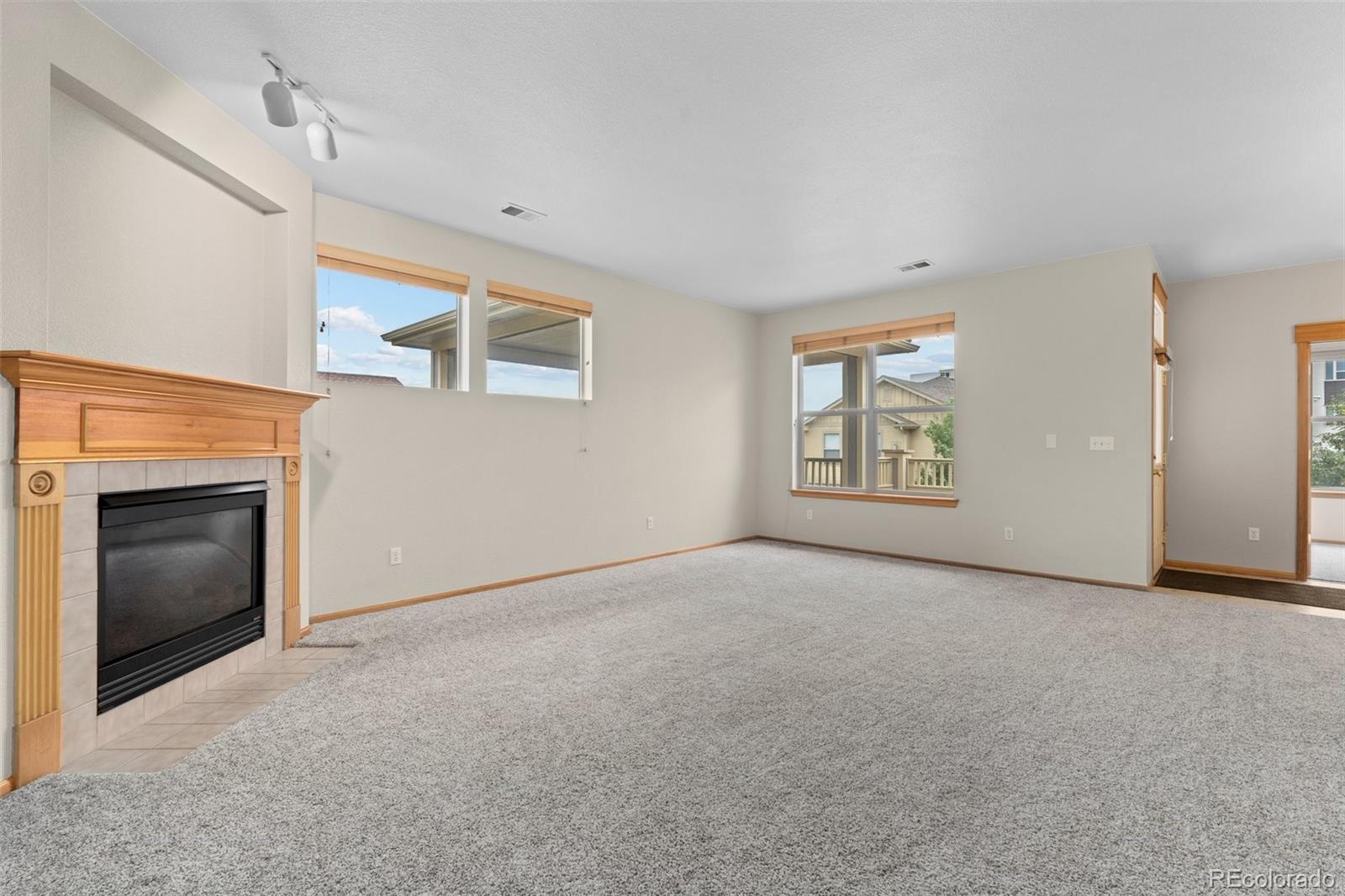 1633 Ames Court