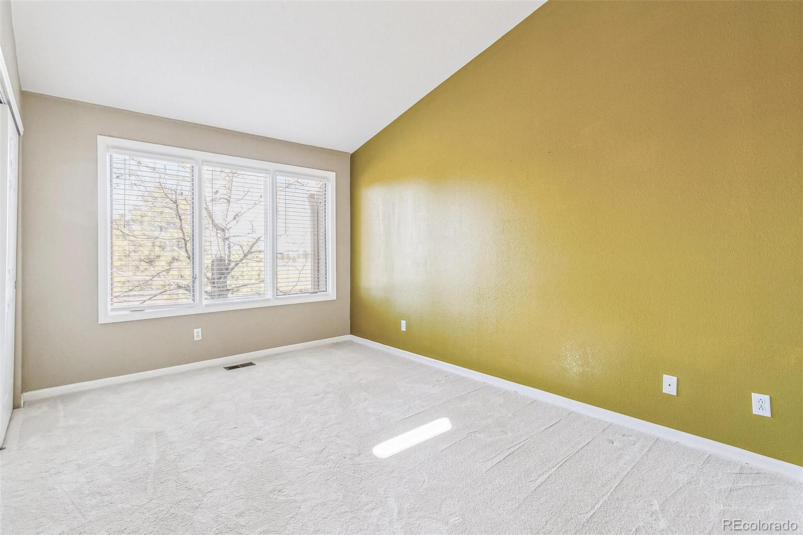 6598 Pinewood Drive Unit: 74