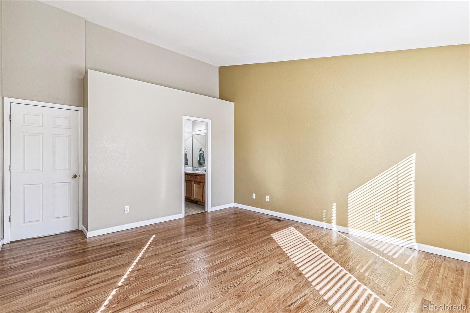 6598 Pinewood Drive Unit: 74