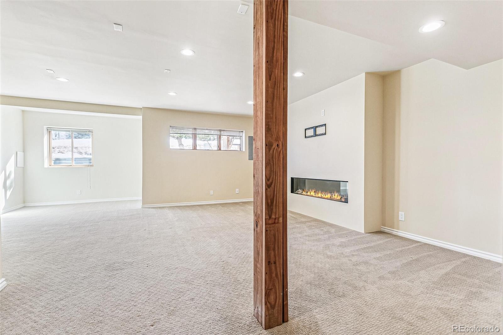6598 Pinewood Drive Unit: 74