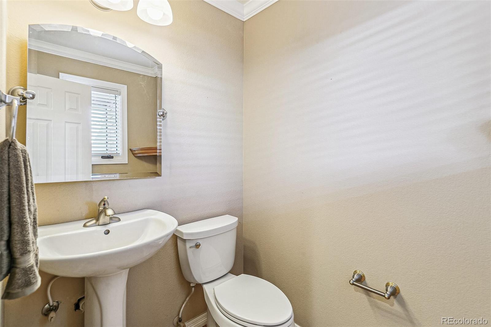 6598 Pinewood Drive Unit: 74