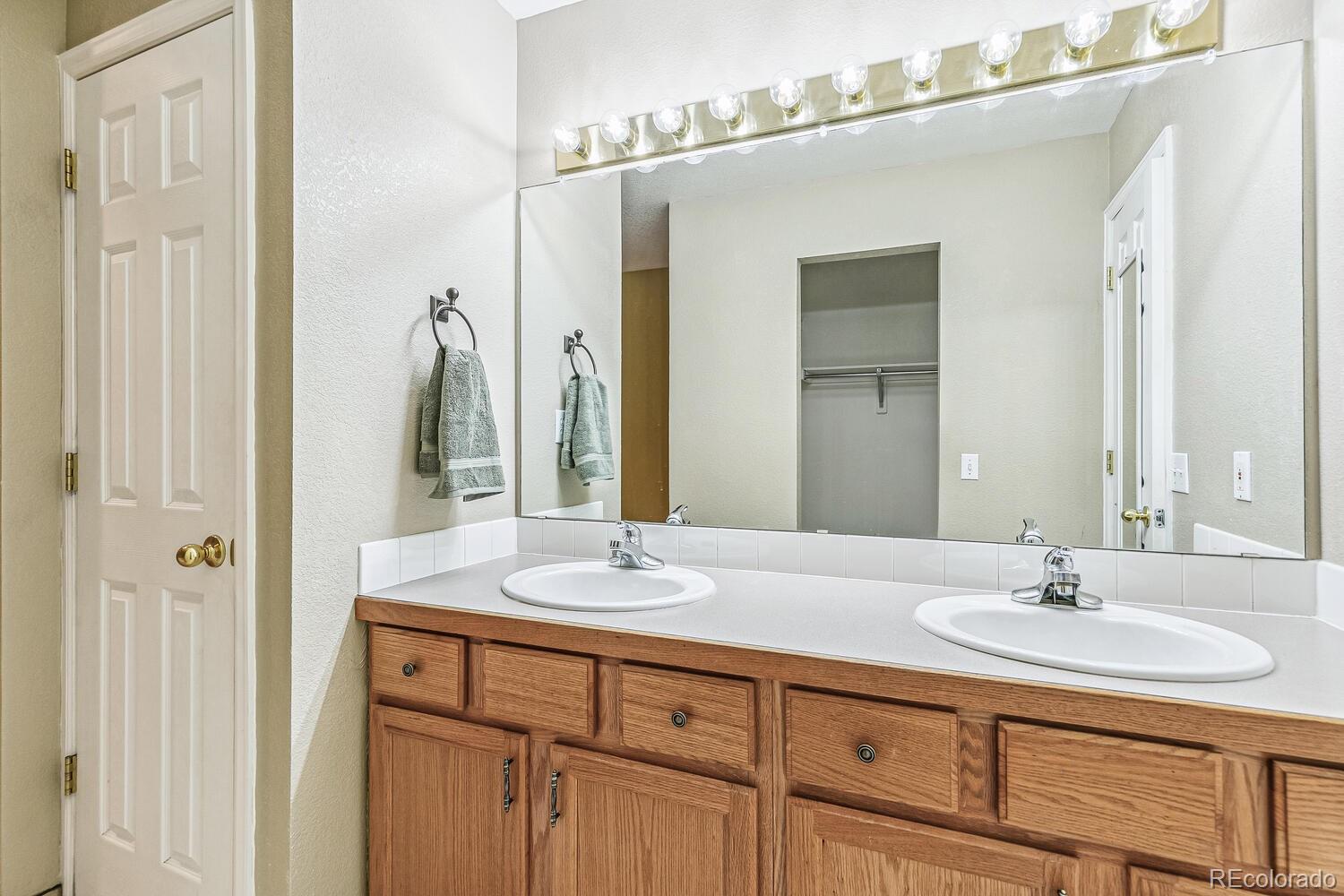 6598 Pinewood Drive Unit: 74