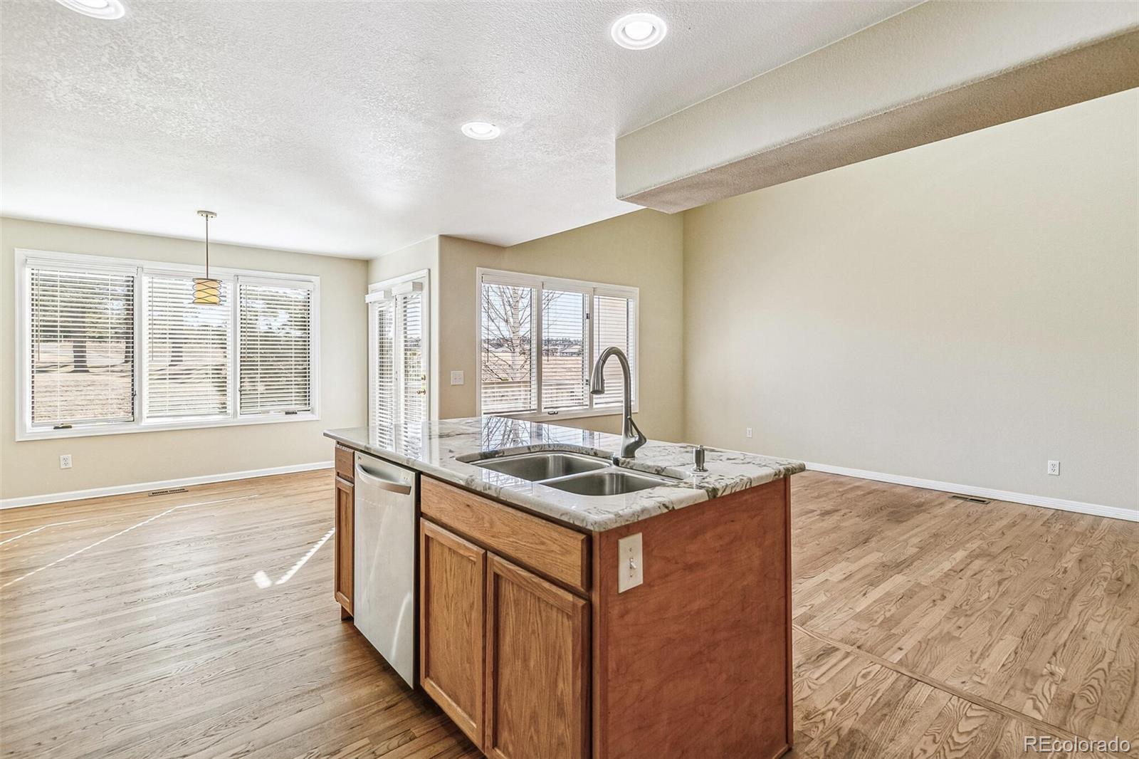 6598 Pinewood Drive Unit: 74