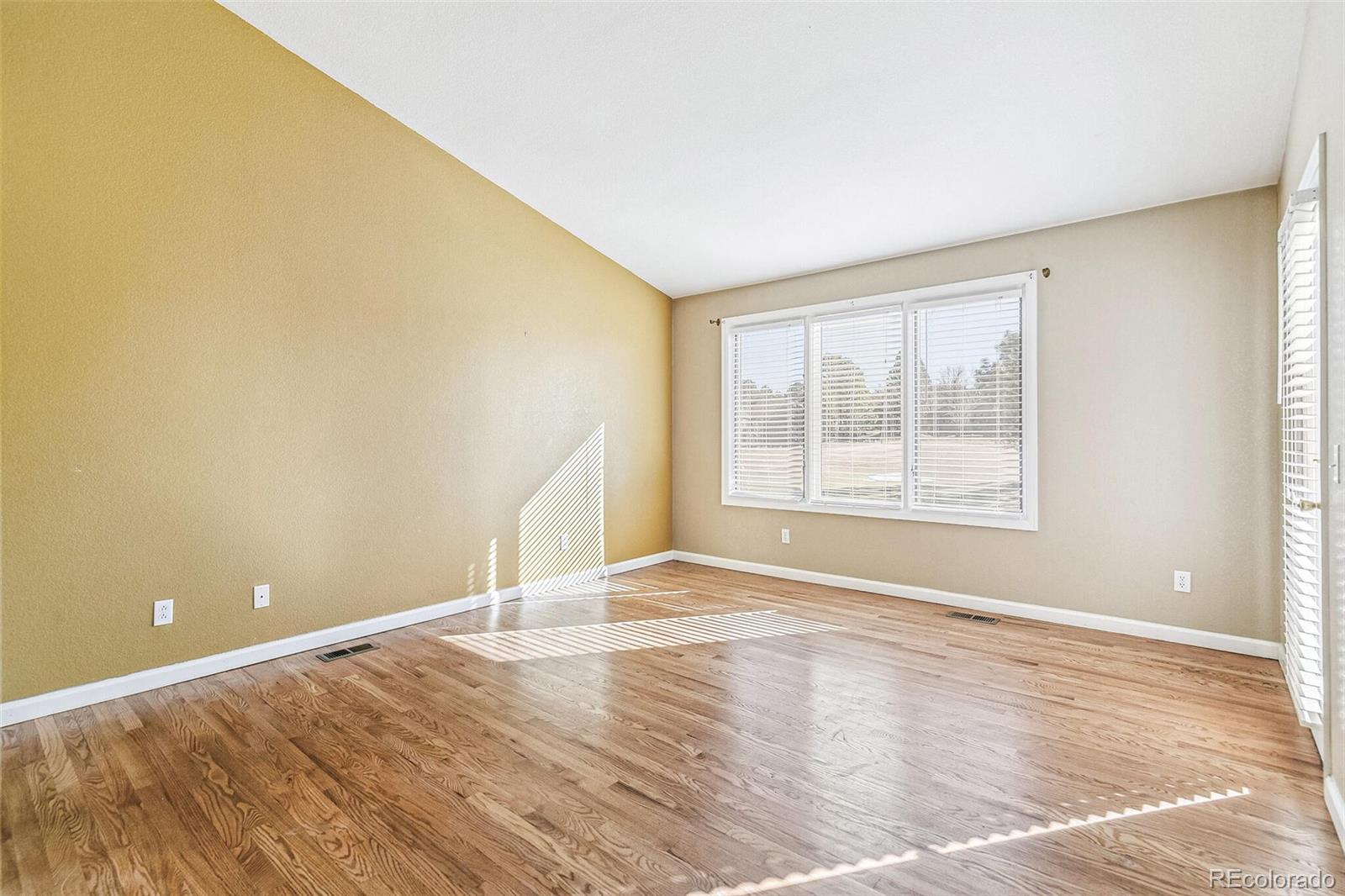 6598 Pinewood Drive Unit: 74