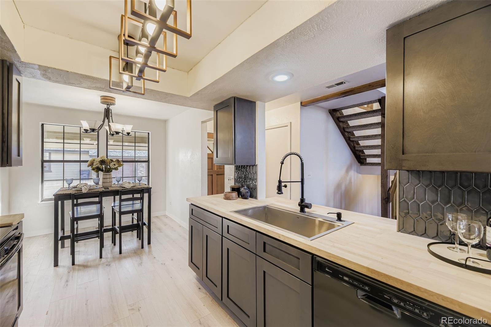 10806 W Evans Avenue Unit: 4