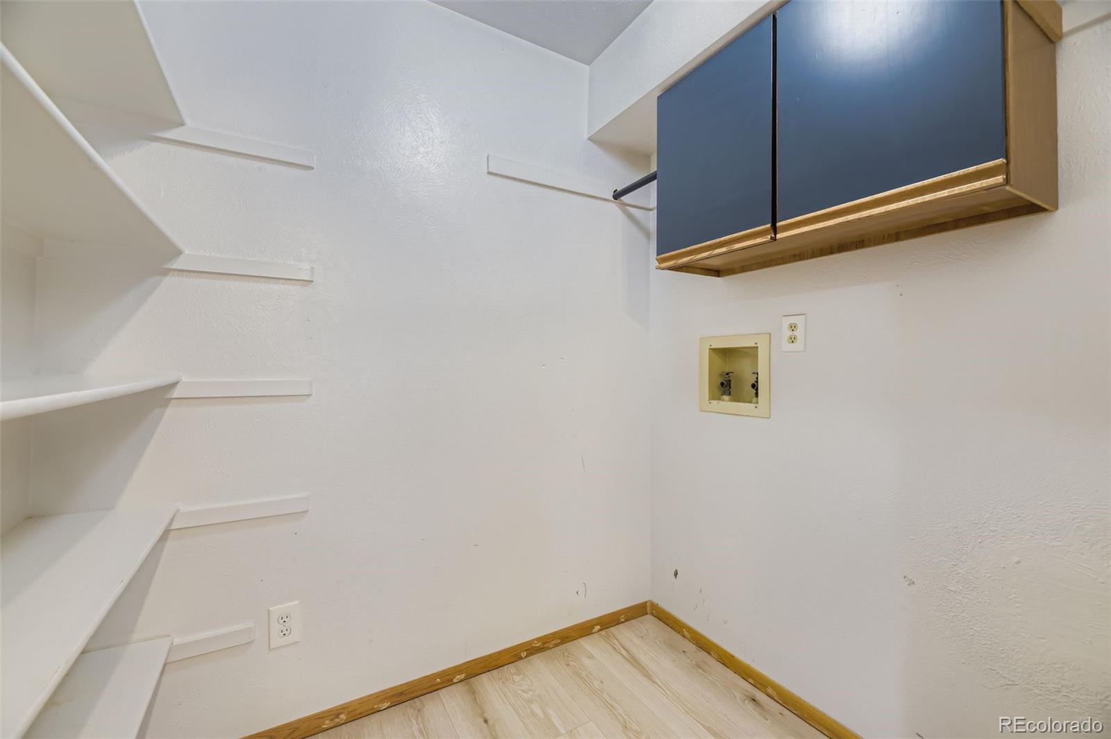 10806 W Evans Avenue Unit: 4