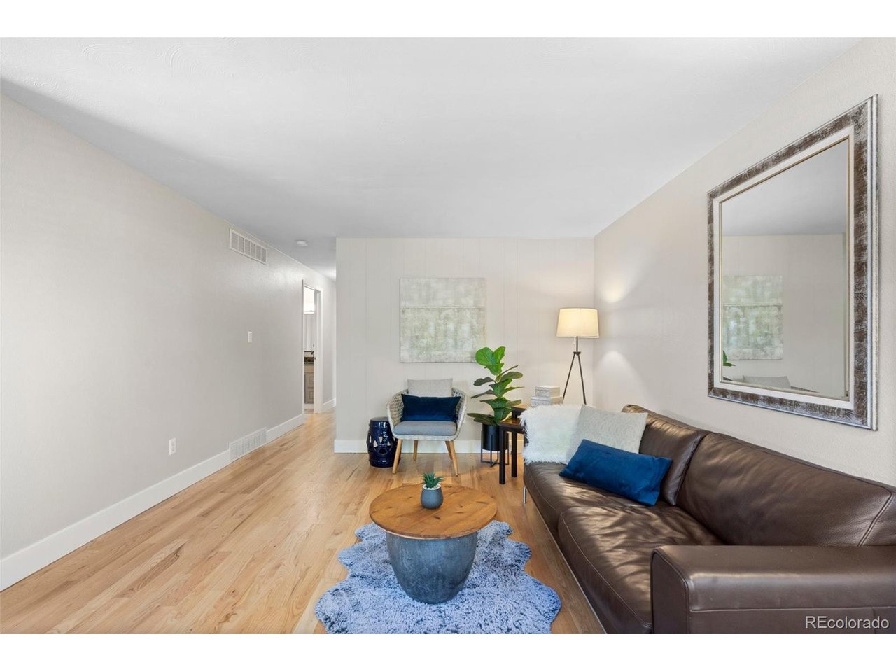 717 E 4th Ave