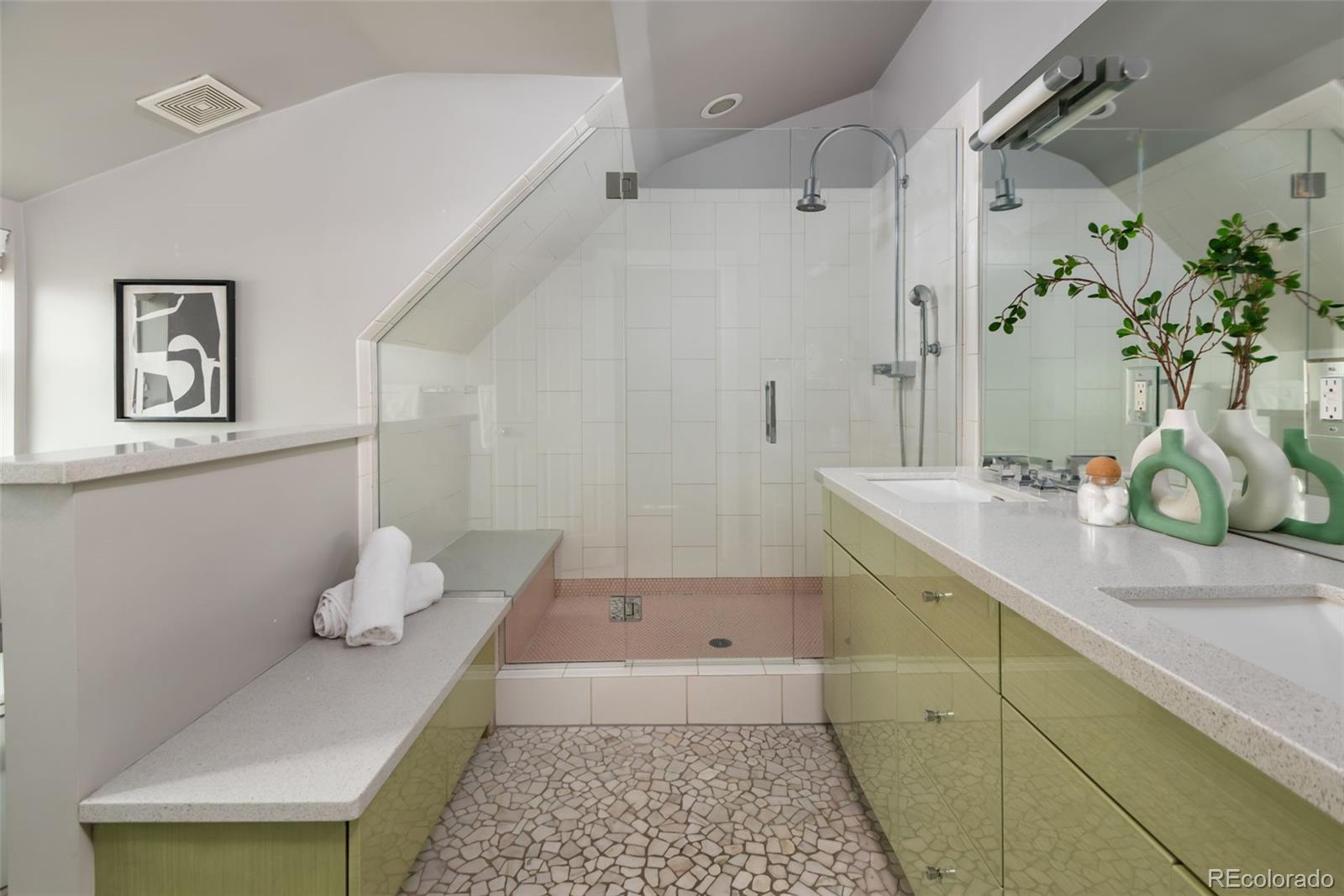 1025 E 17th Avenue Unit: 3