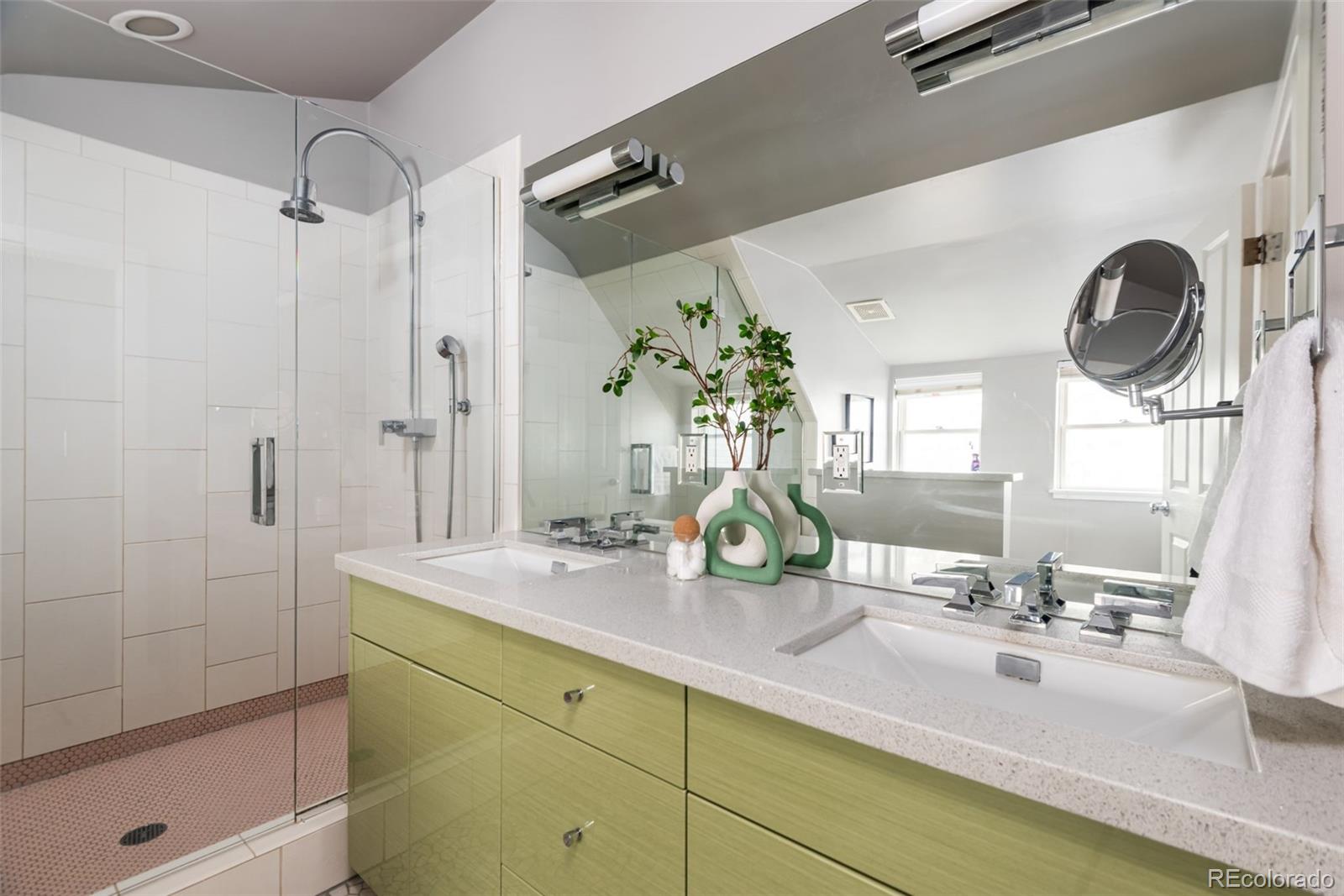 1025 E 17th Avenue Unit: 3