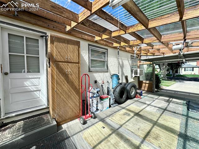 2510 N Corona Street